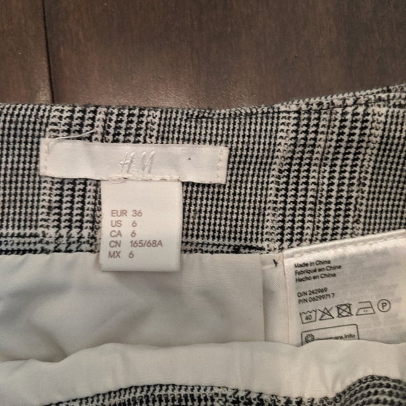 Cute Plaid Drape Skirt - Picture 5 of 8